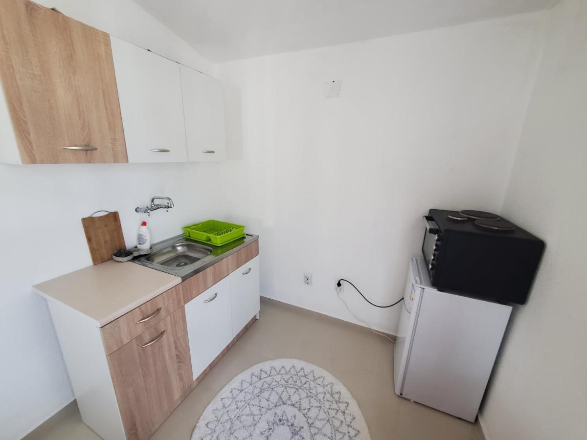 Apartmani Liki Улцинь Экстерьер фото