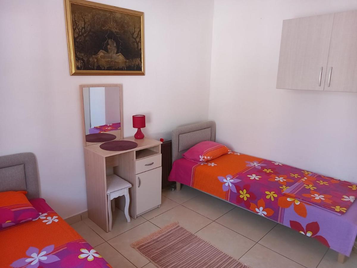 Apartmani Liki Улцинь Экстерьер фото