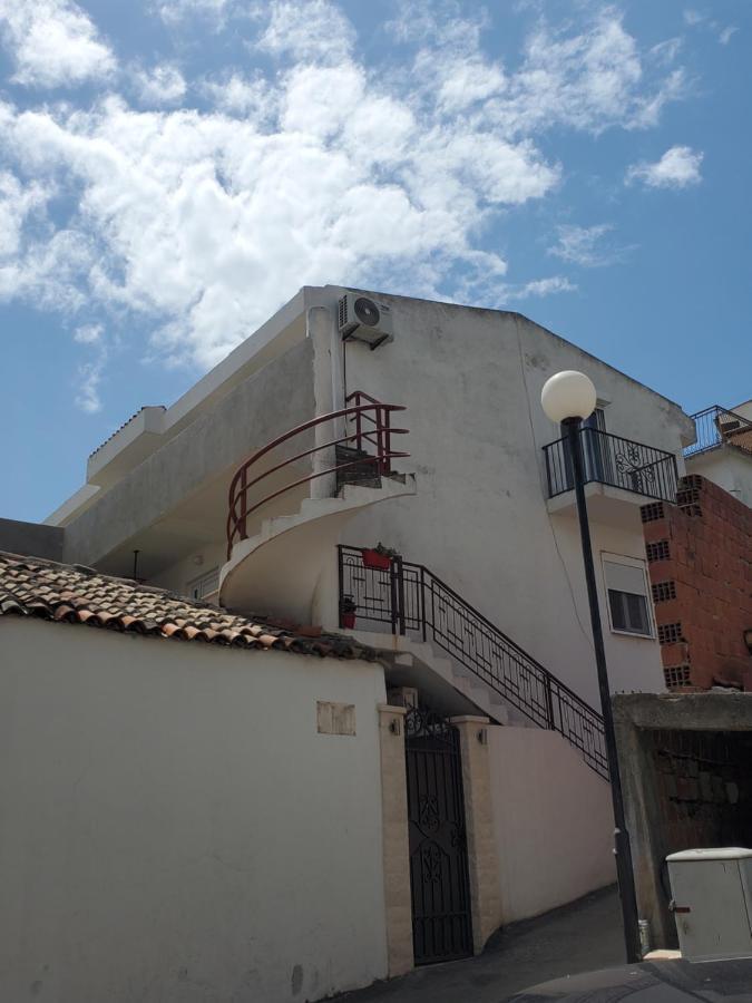 Apartmani Liki Улцинь Экстерьер фото